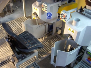 linie technologiczne pakowania materiałów sypkich pakowaczki wagi